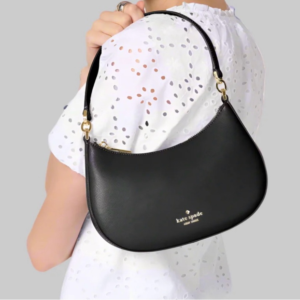 Kate Spade Paige
Convertible Medium Leather
Crossbody In Black